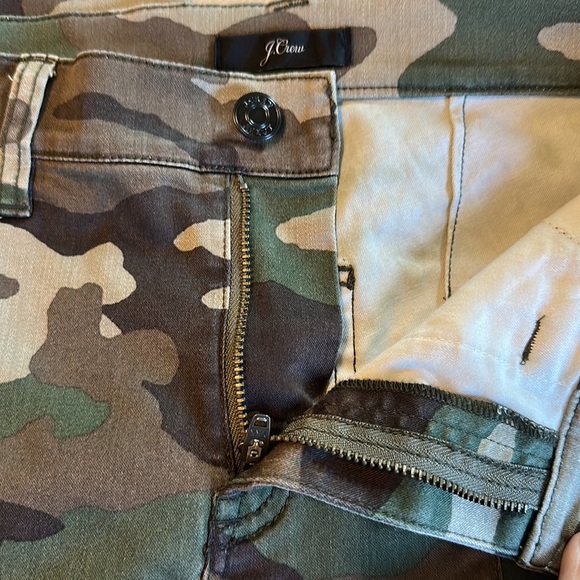 Woman’s J.Crew 9” Cargo Toothpick Size 24 Pants - Picture 4 of 14